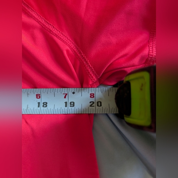 Tek Gear Workout Gear Women's Short Sleeve Shirt Size L Bright Coral (EUC) - Picture 9 of 11